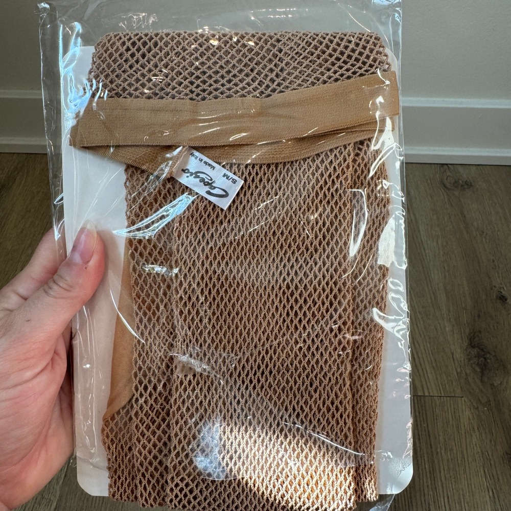 Capezio 3000 Professional Fishnet Tights Caramel S/M 2 Pairs Made in Italy NEW - Picture 5 of 6